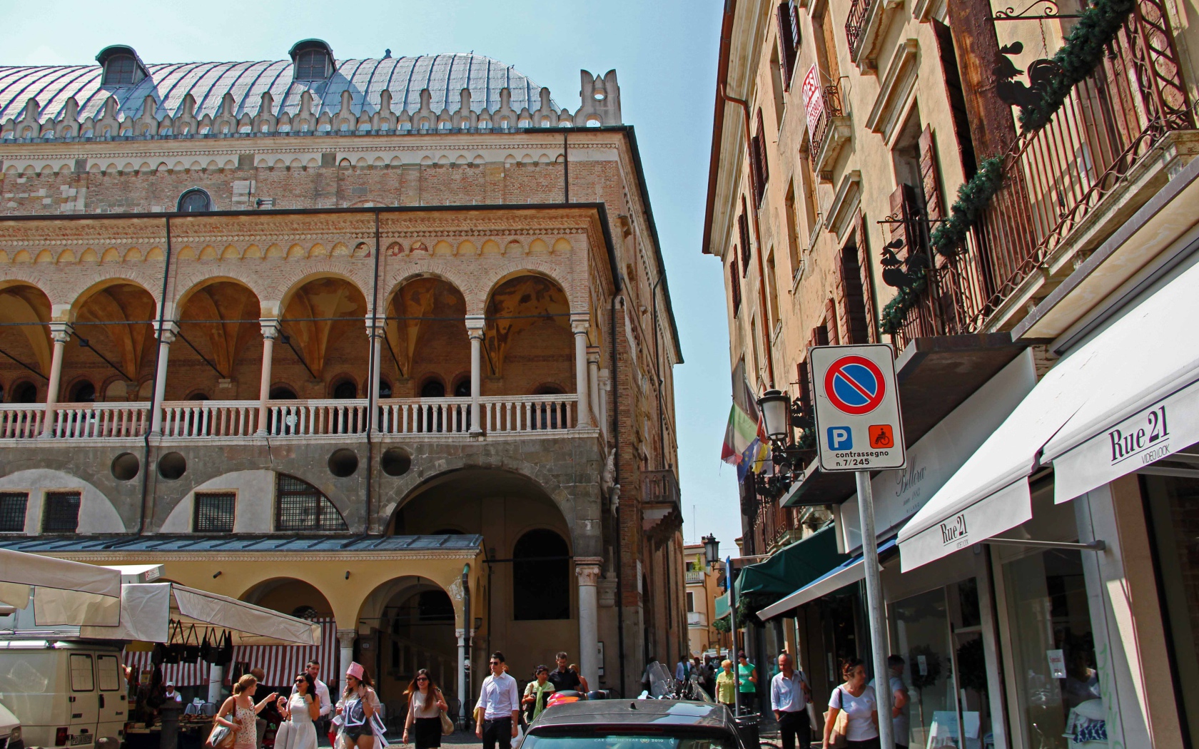 Старинные улочки в Падуе, Италия