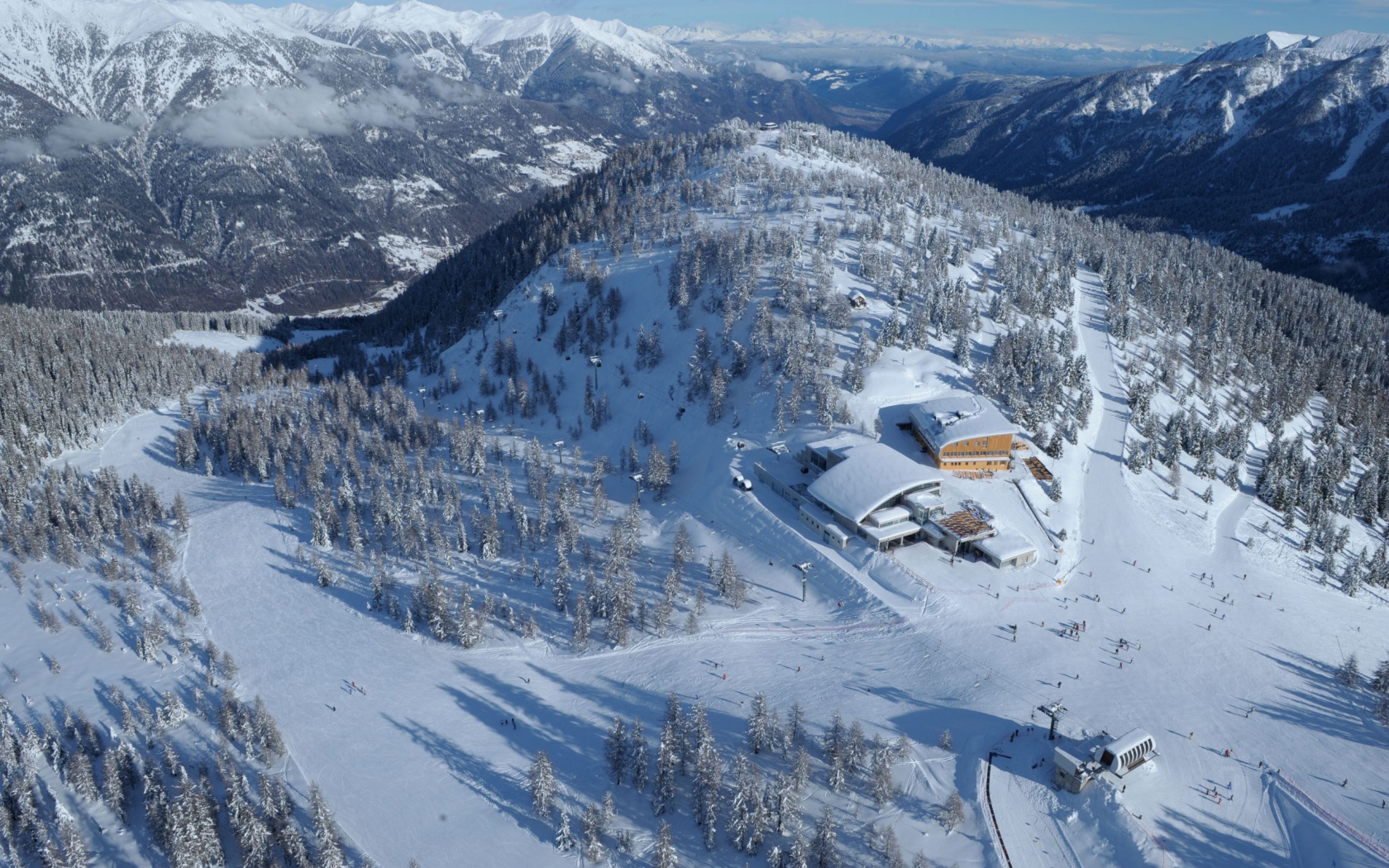 Горнолыжная база на курорте Валь ди Соль, Италия