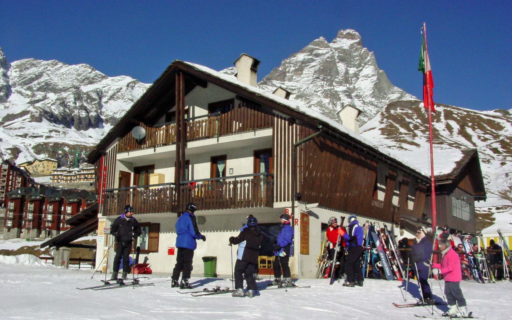 Горнолыжная база на курорте Червиния, Италия