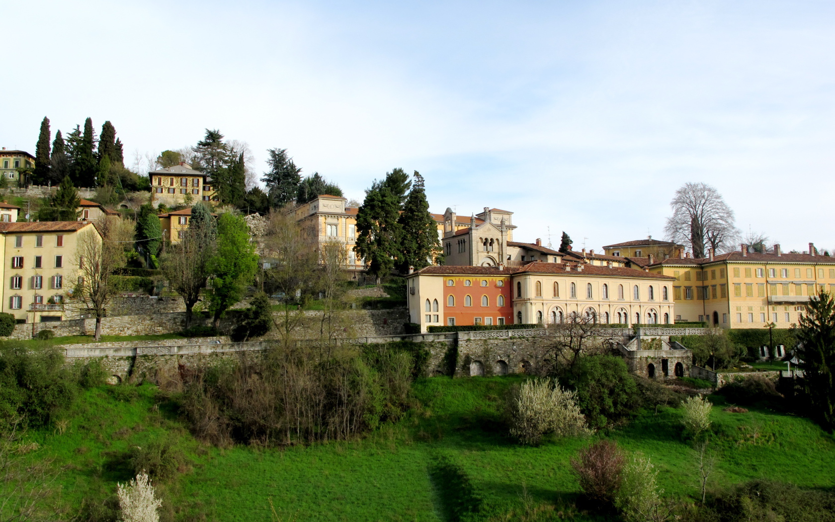 Городские здания в Бергамо, Италия