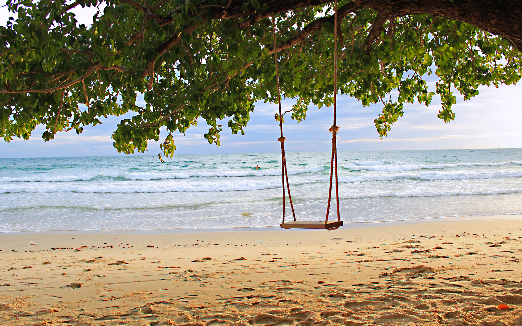 Золотой пляж на острове Самет, Таиланд