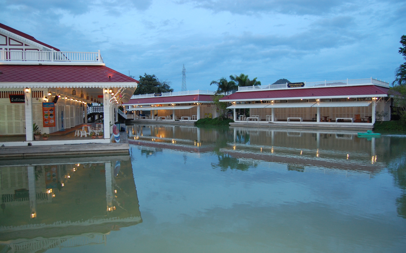 Отель на побережье на курорте Хуа Хин, Таиланд