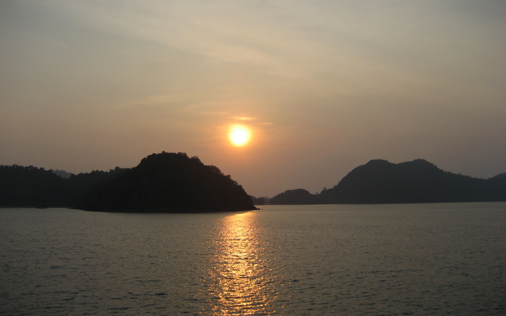 Закат солнца на острове Чанг, Таиланд