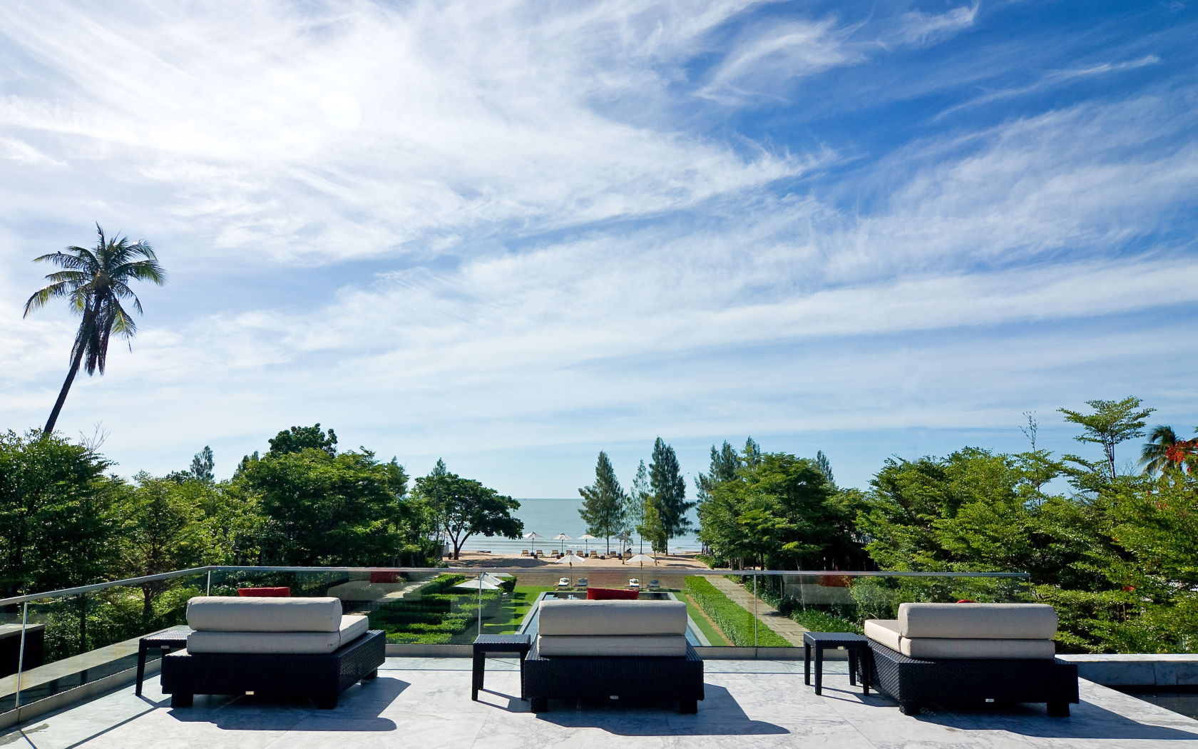 Террасса отеля на курорте Ча Ам, Таиланд