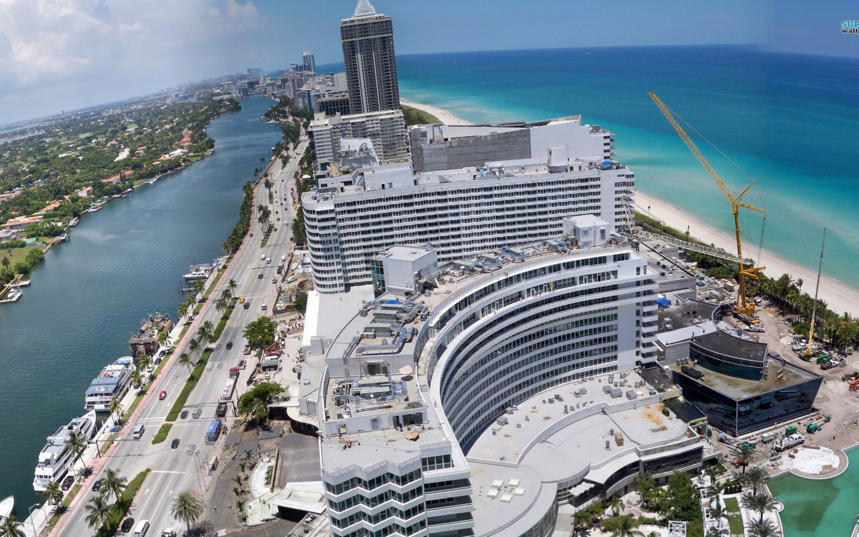 Стройка роскошного отеля в Майами