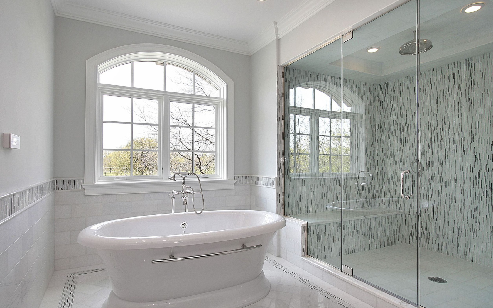 Ванная и просторный душ