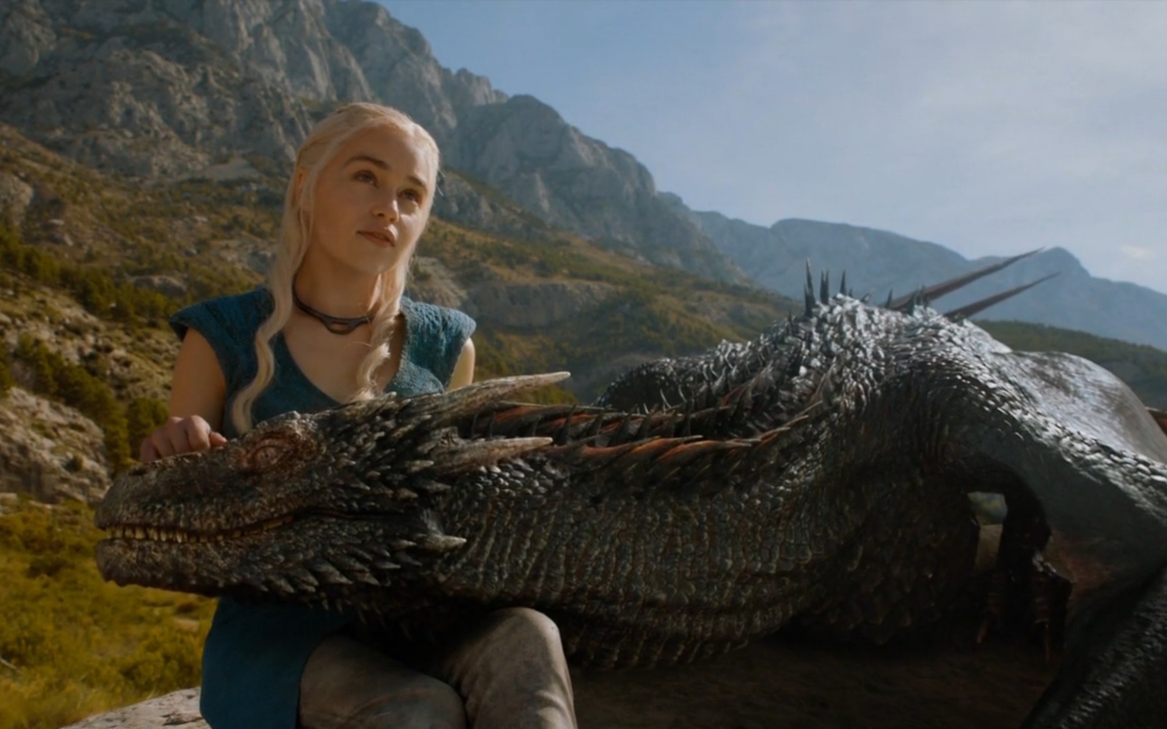 Дейнерис с драконом в сериале Игры престолов