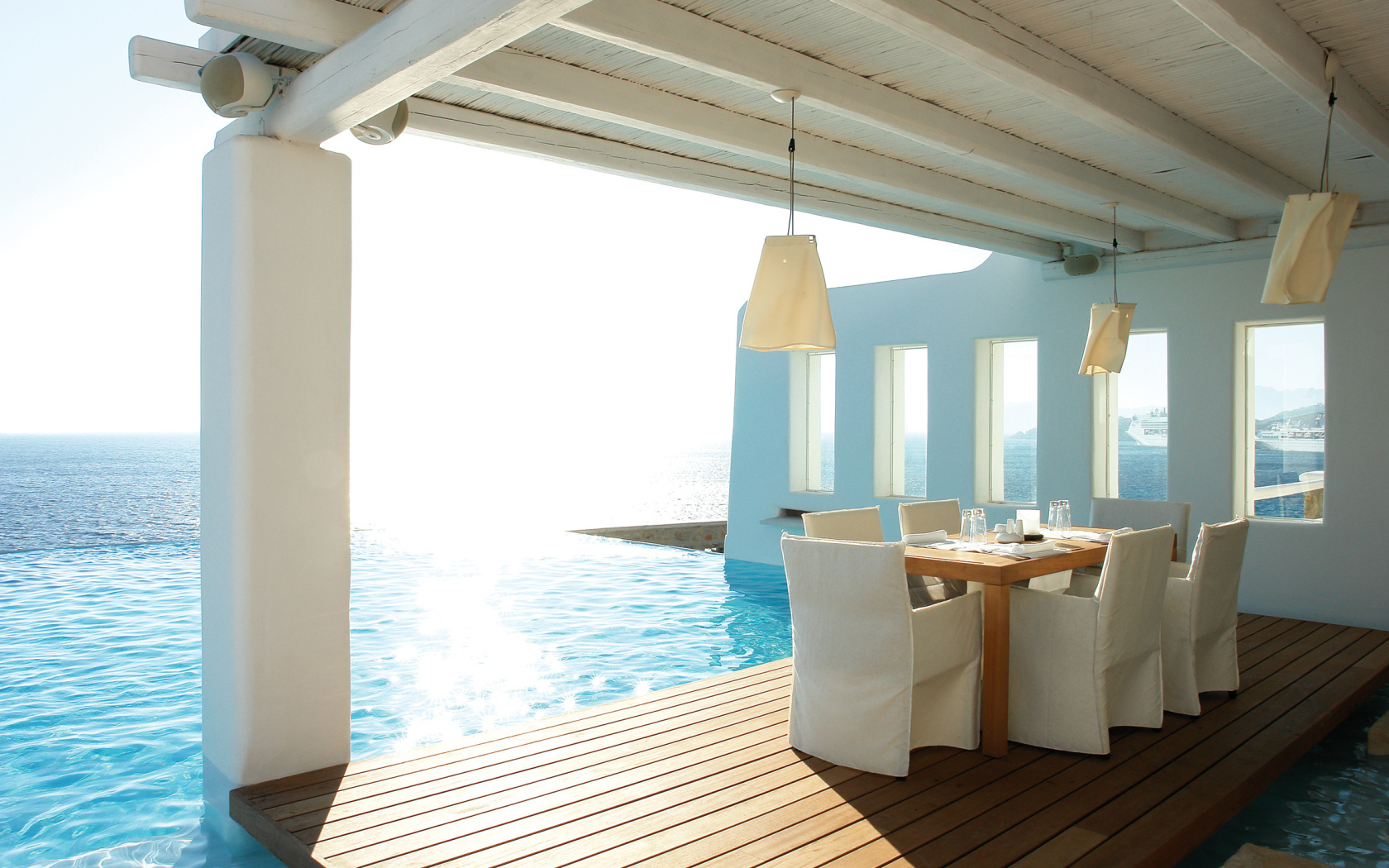 Дом около моря