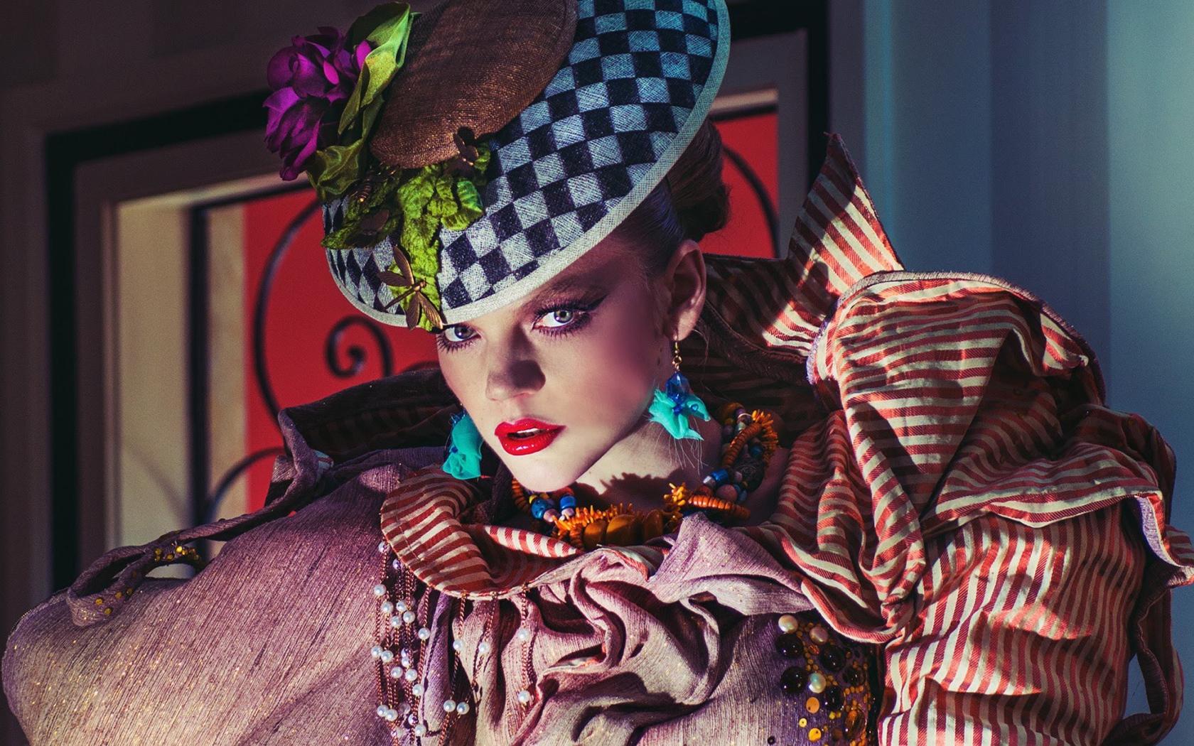 Фотография Красочная девушка