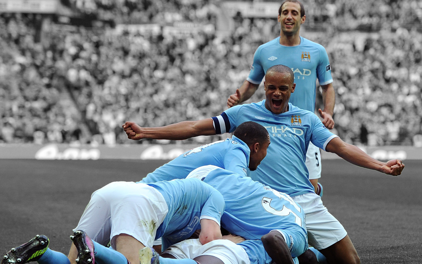 Популярный Футбольный клуб Англии Манчестер Сити