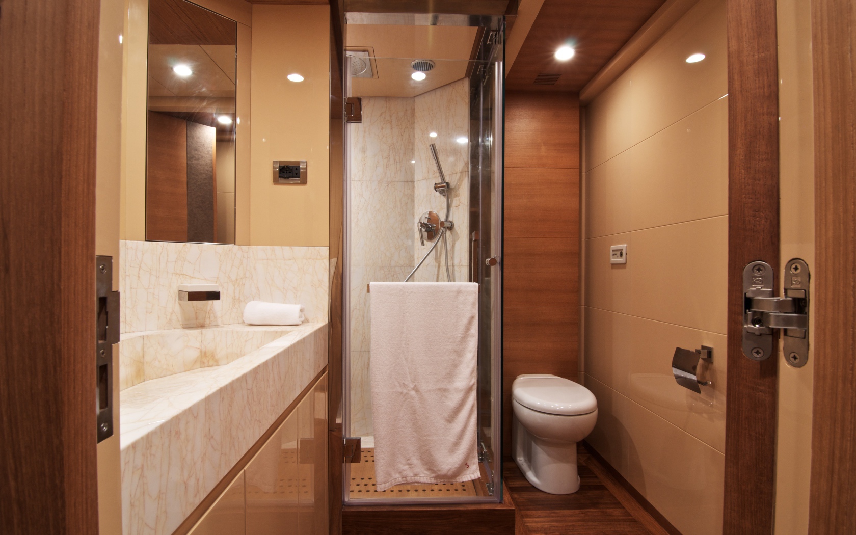 Идея для небольшой ванной