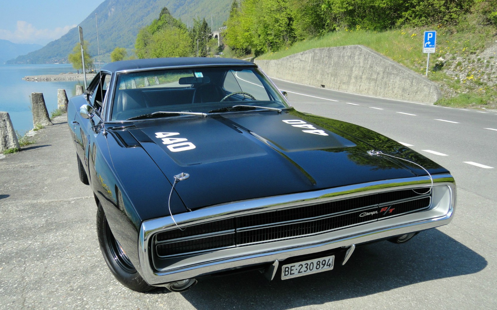 Черный Dodge Charger RT 440 4-Speed