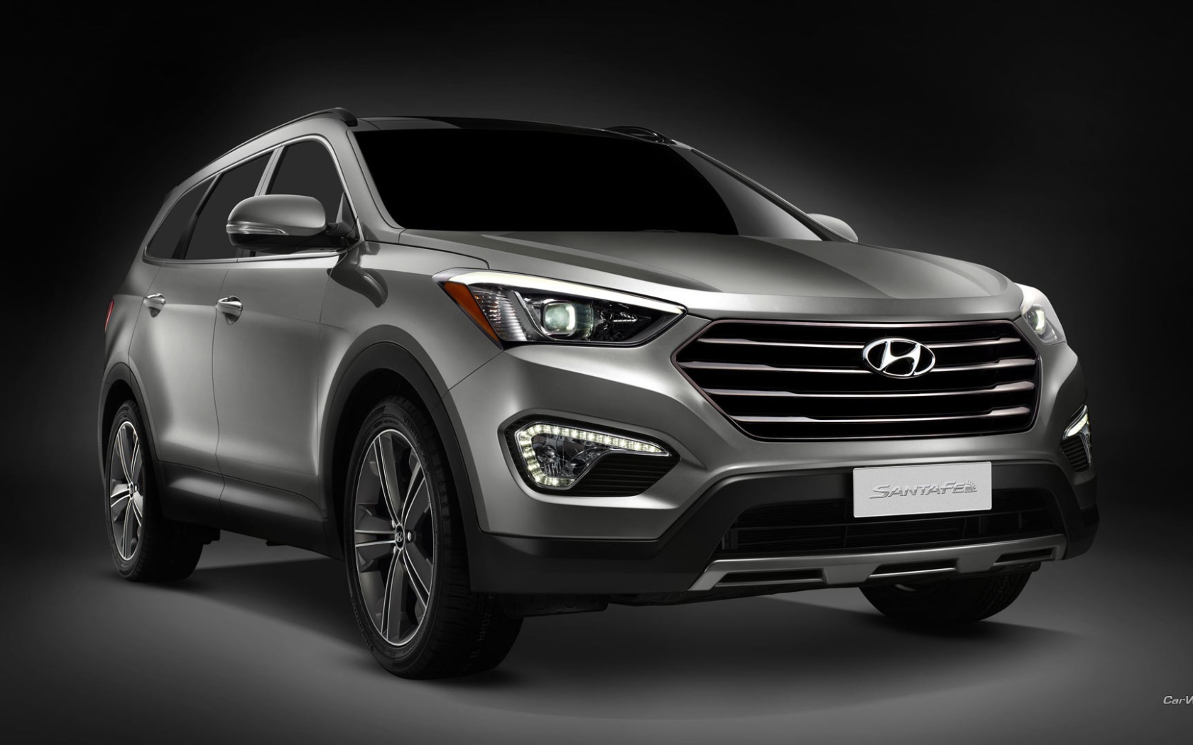 Новый автомобиль Hyundai Santa-Fe