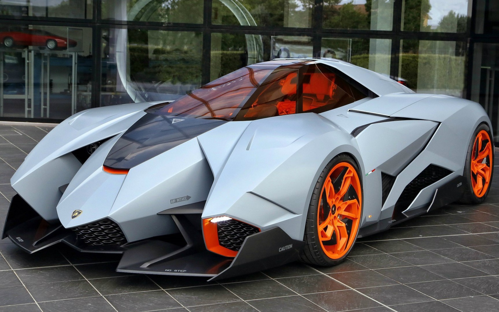 Невероятный автомобиль Lamborghini Egoista