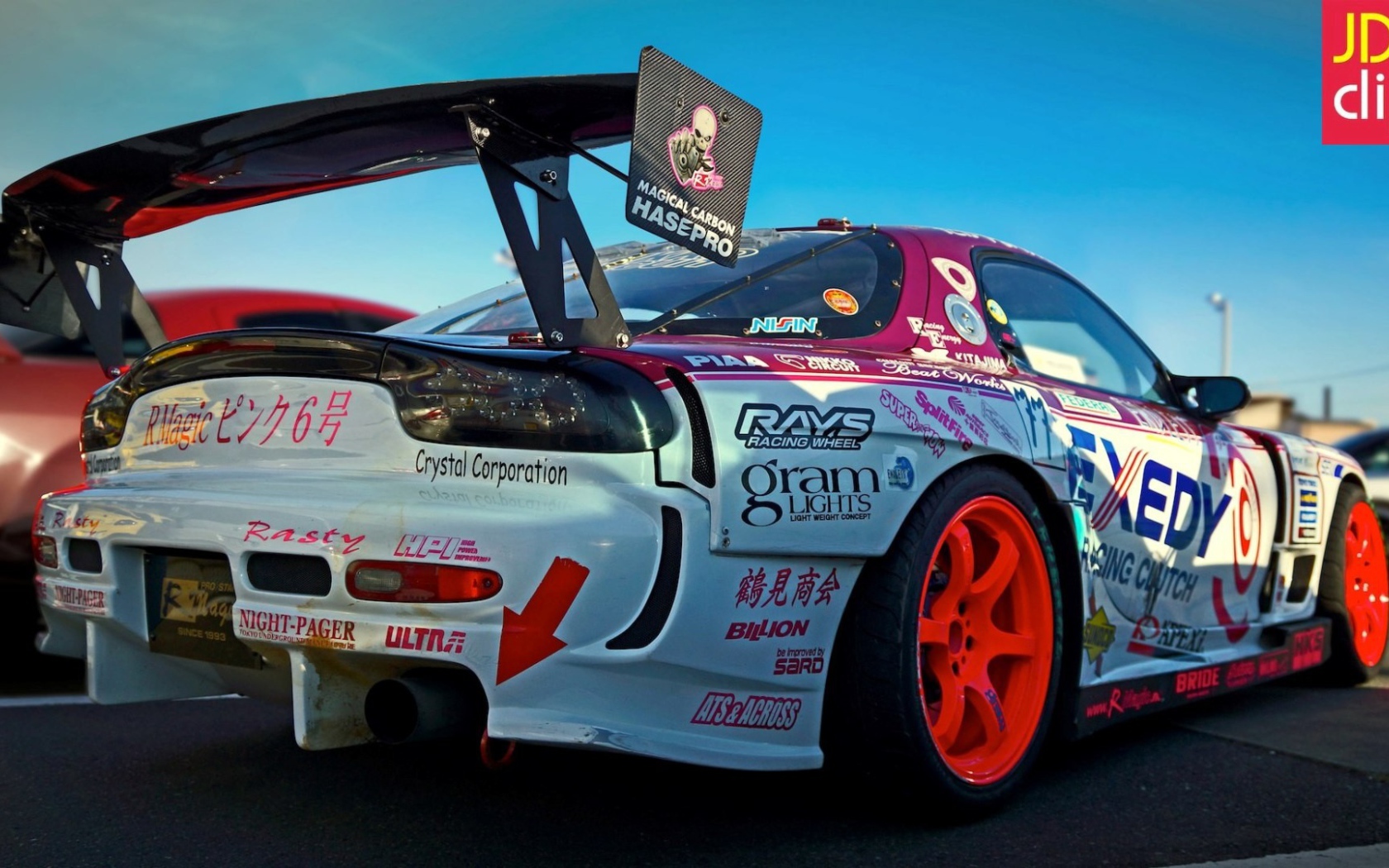 Аппликации на спортивной Mazda RX-7