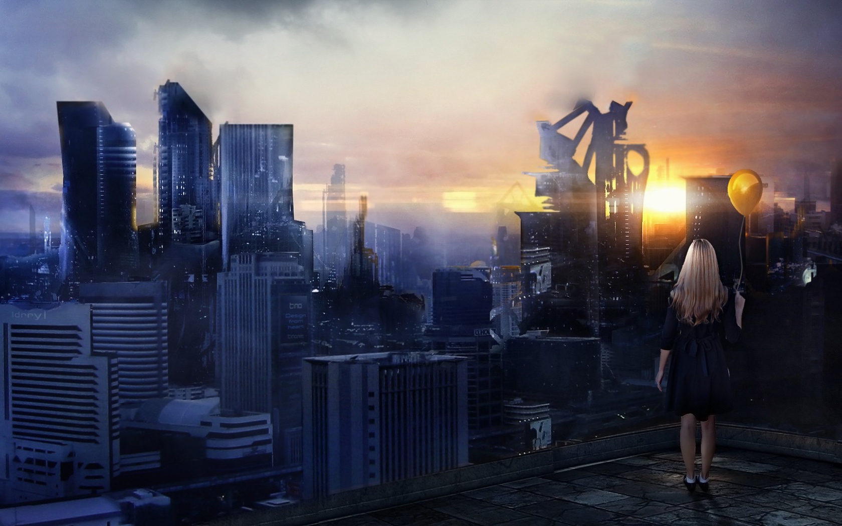 Девушка с шариком смотрит на большой город