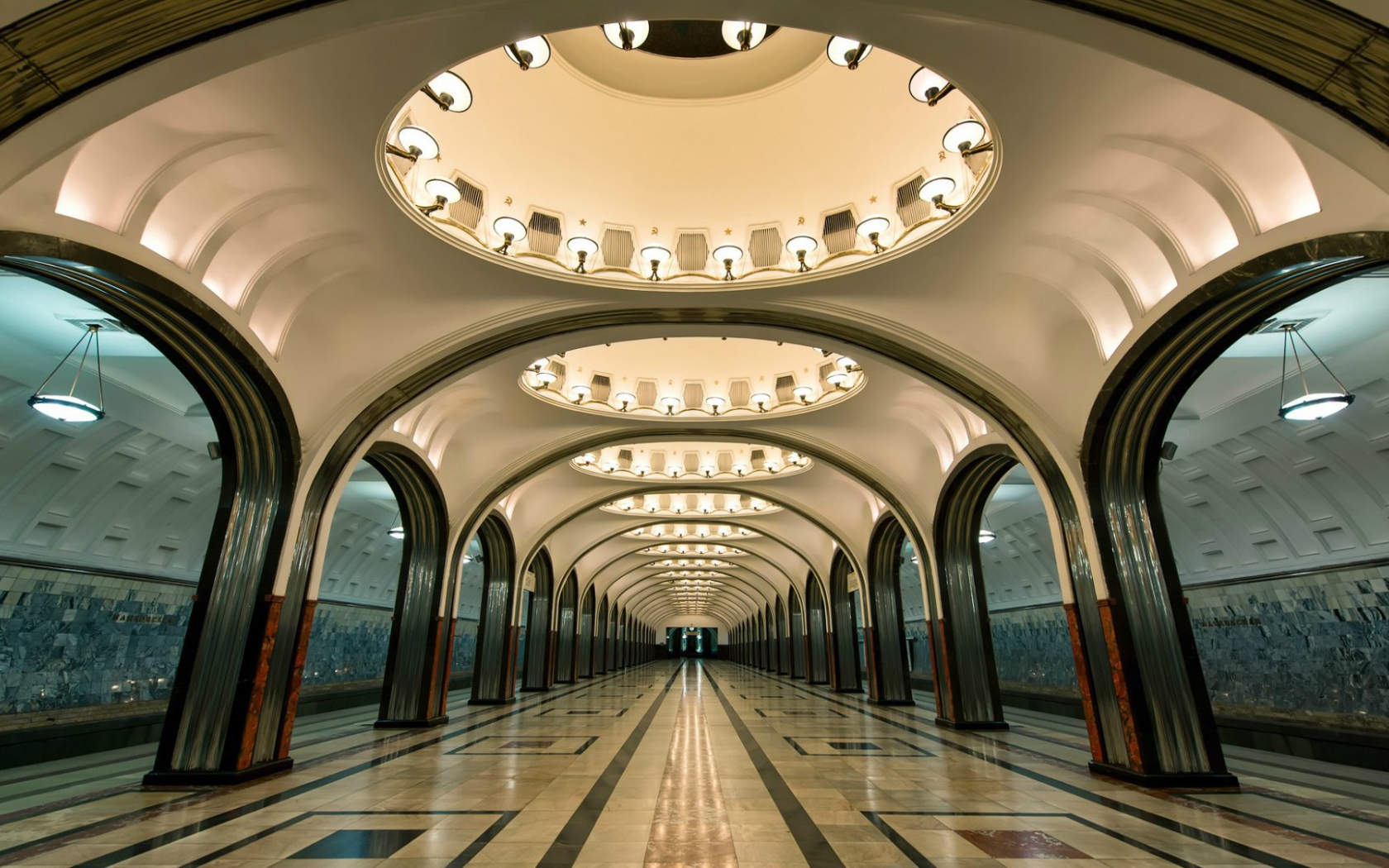 Станция метро в Москве