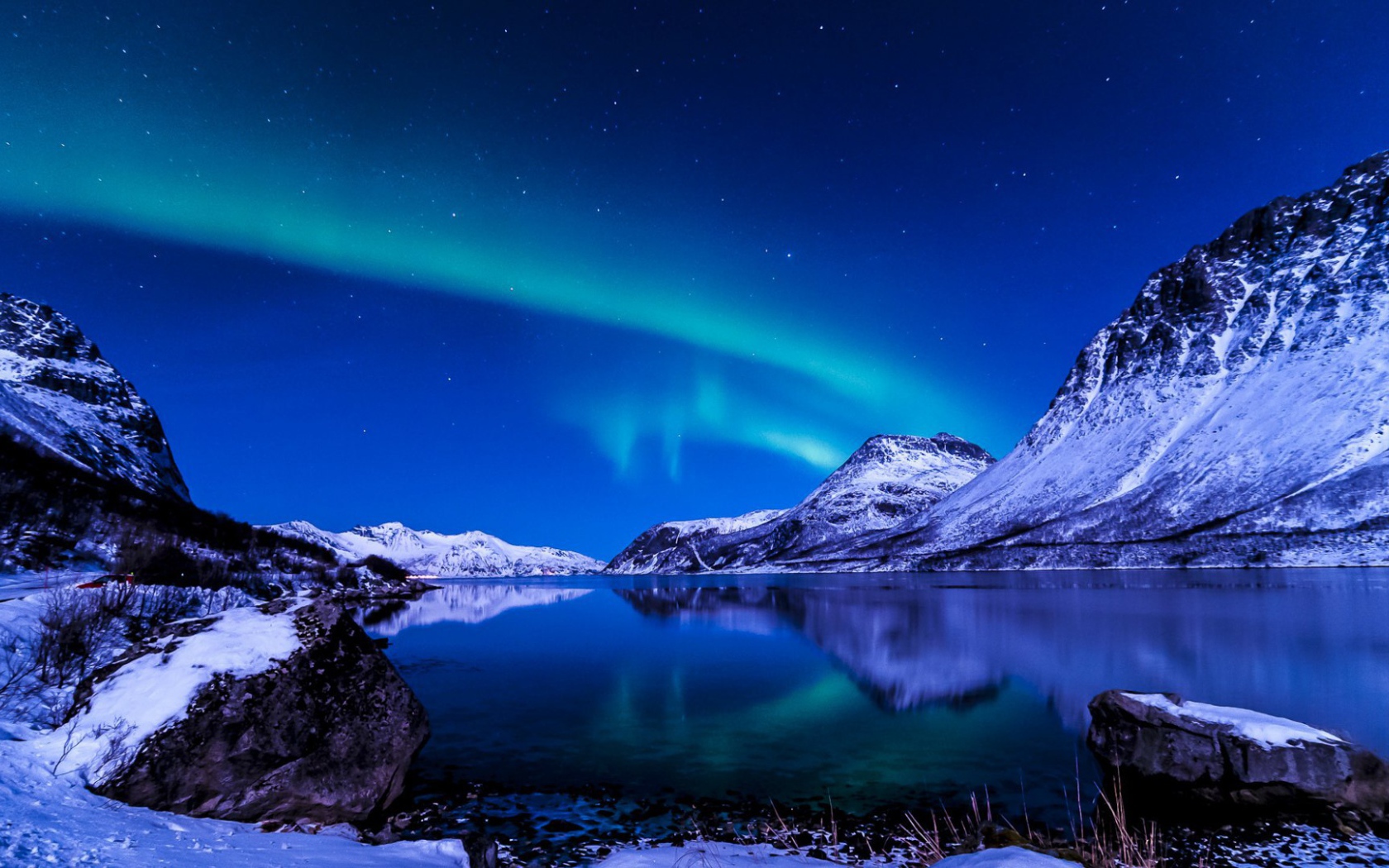 Синее северное сияние