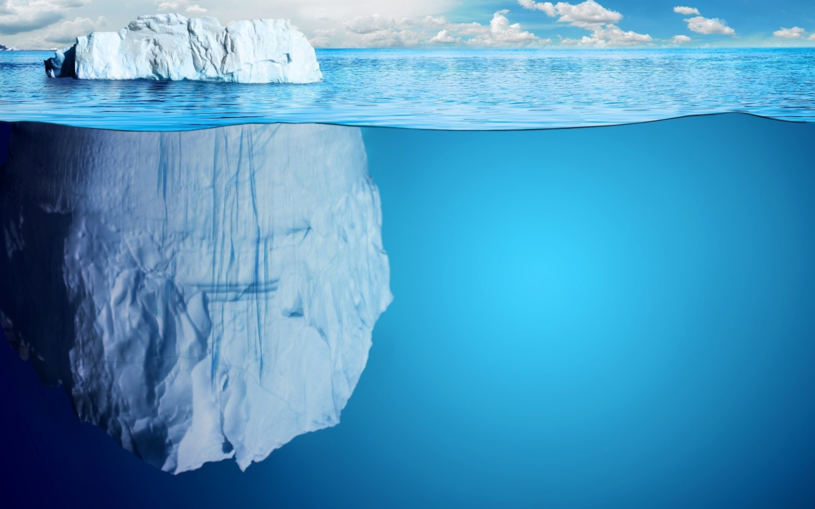 Айсберг скрыт под водой