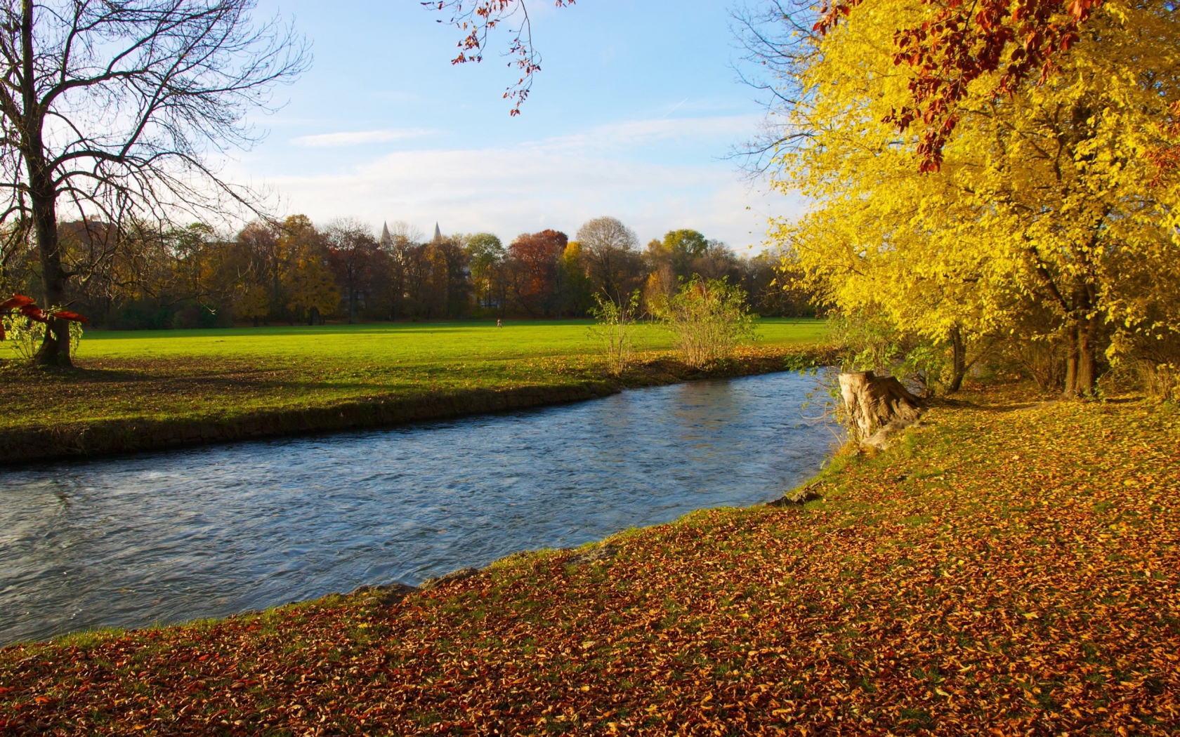 Речушка среди полей