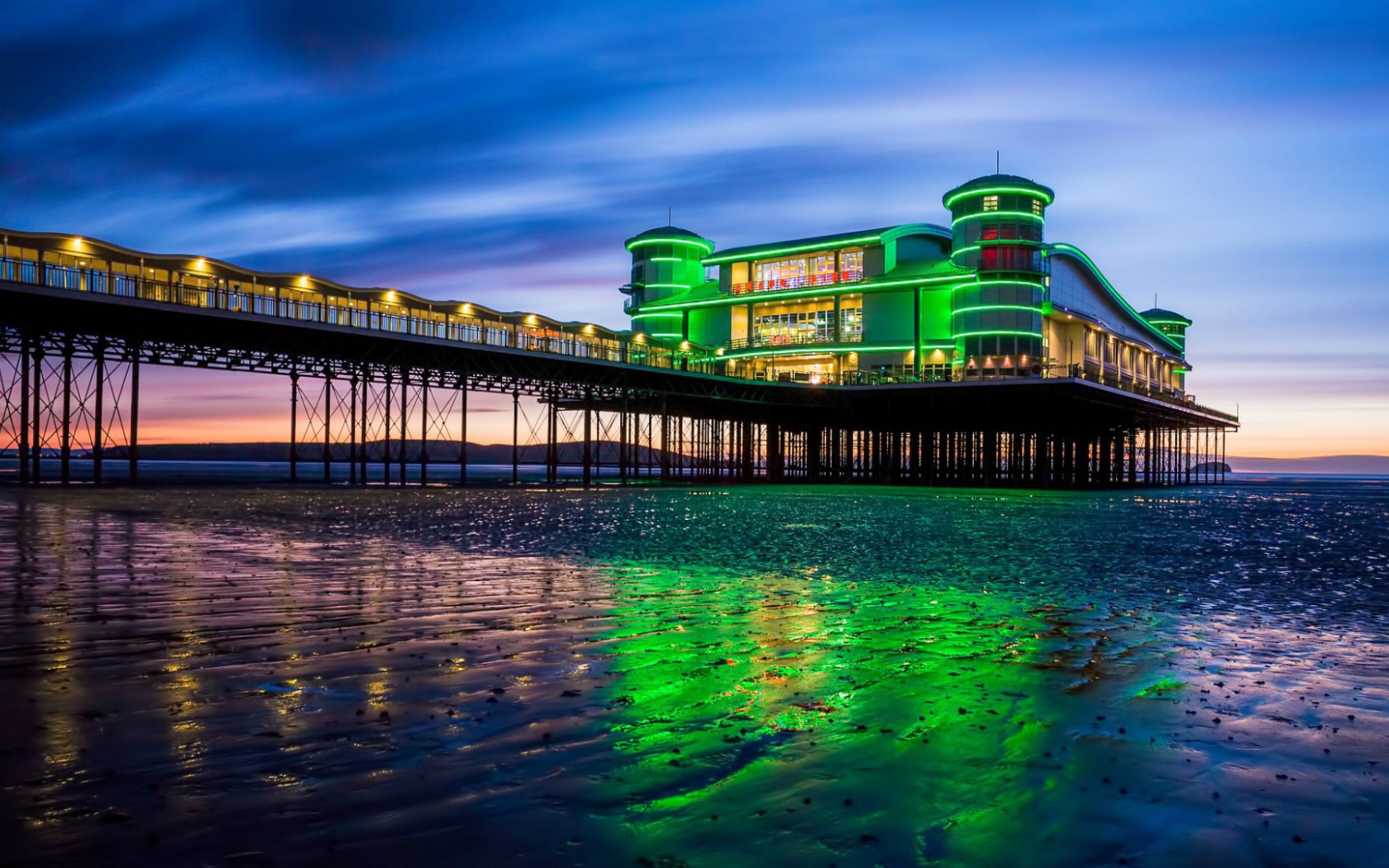 Уэстон-сьюпер-Мэр, Великобритания