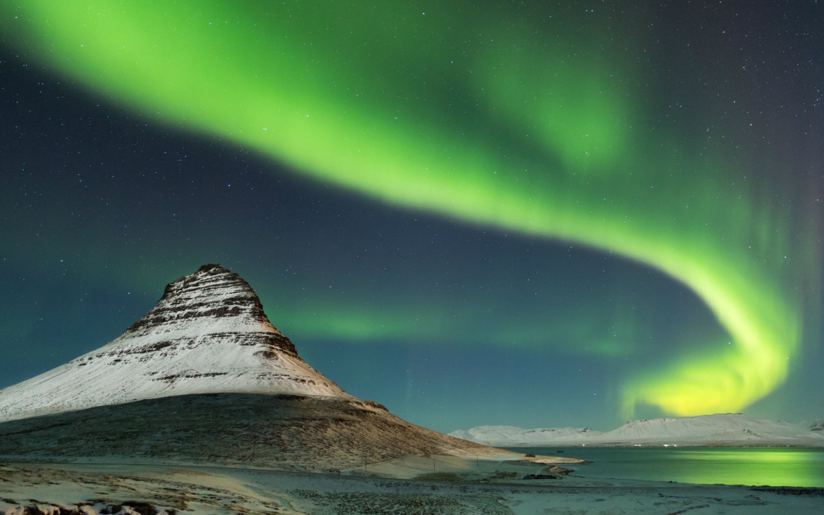 Северное сияние в Исландии
