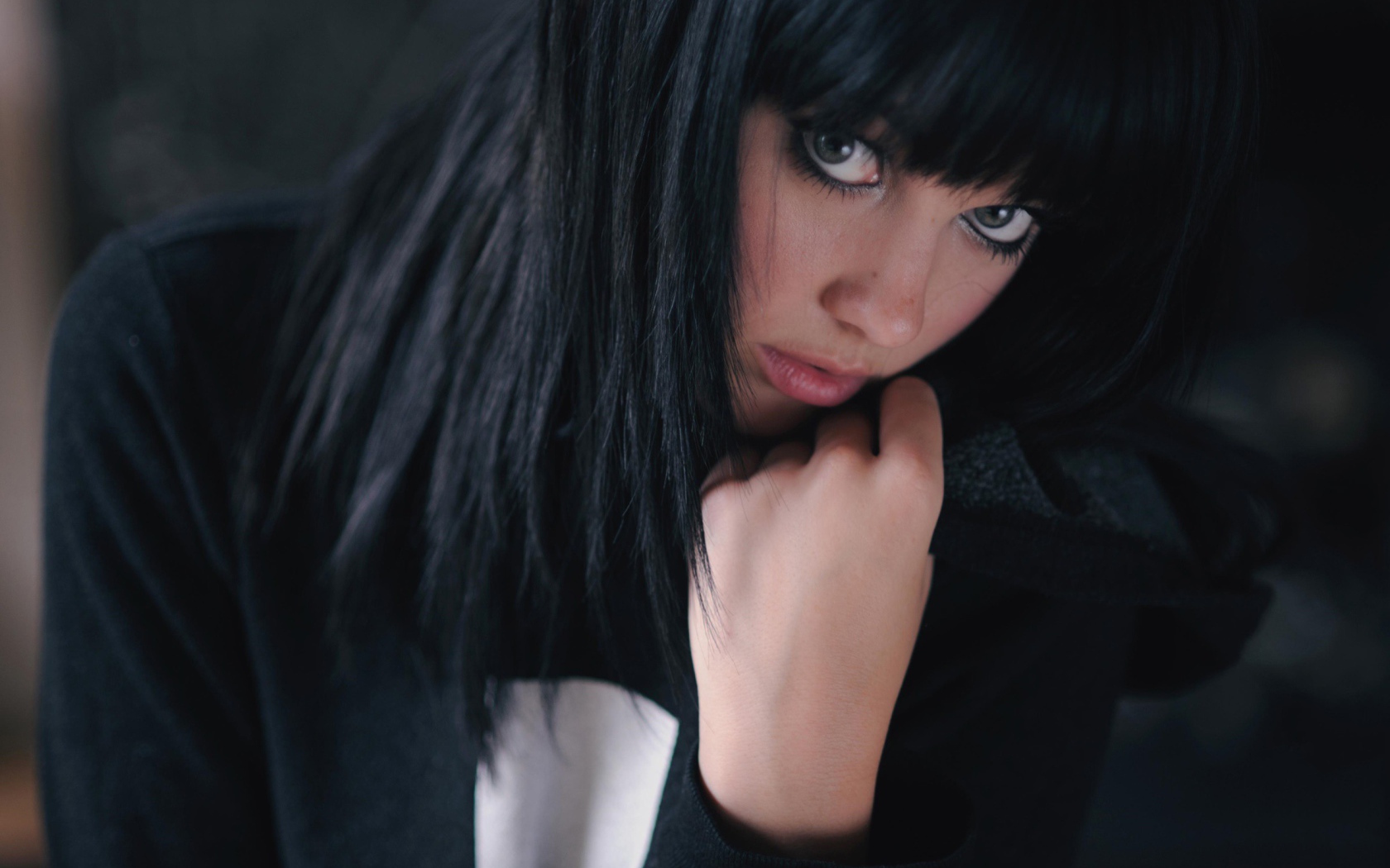 Актриса брюнетка Мелисса Кларк