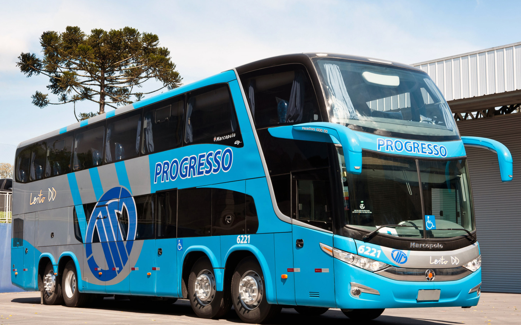 Синий большой автобус Marcopolo Paradiso G7 1800 DD 8×2