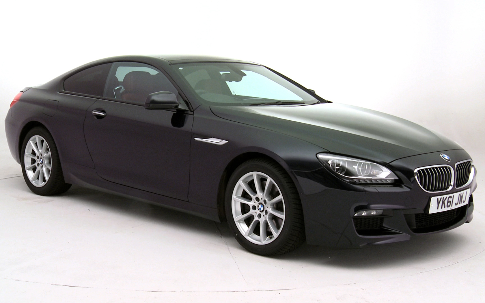 Черный BMW 6-SERIES 2017