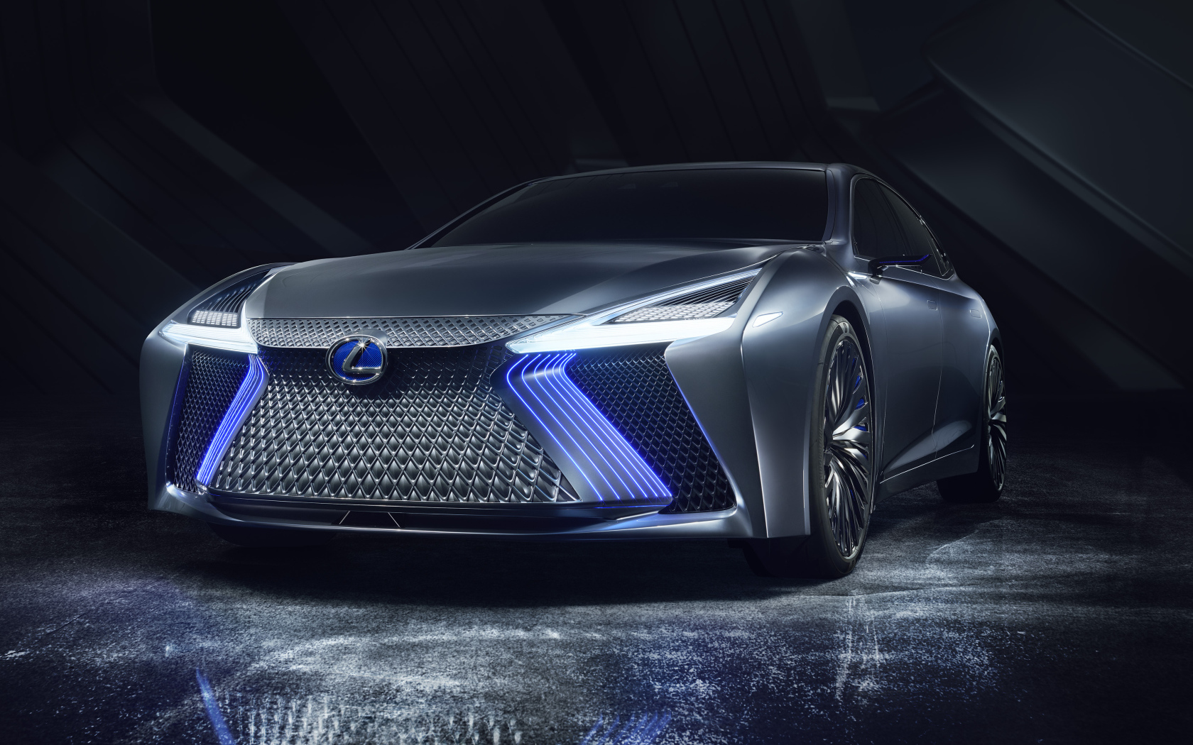 Автомобиль Lexus LS+ Concept, 2017 вид спереди