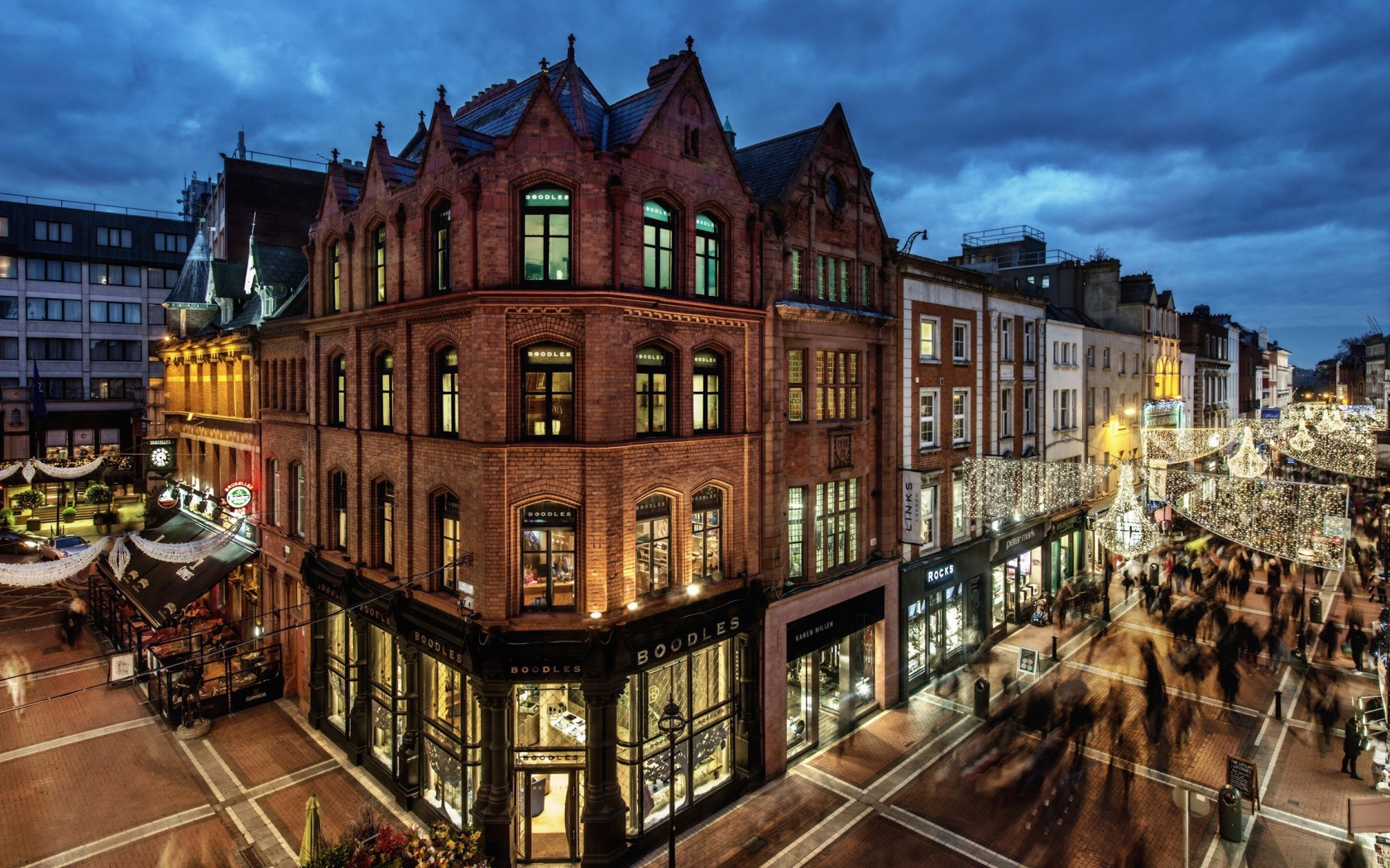 Старинное здание улица Графтон-стрит, Дублин. Ирландия  