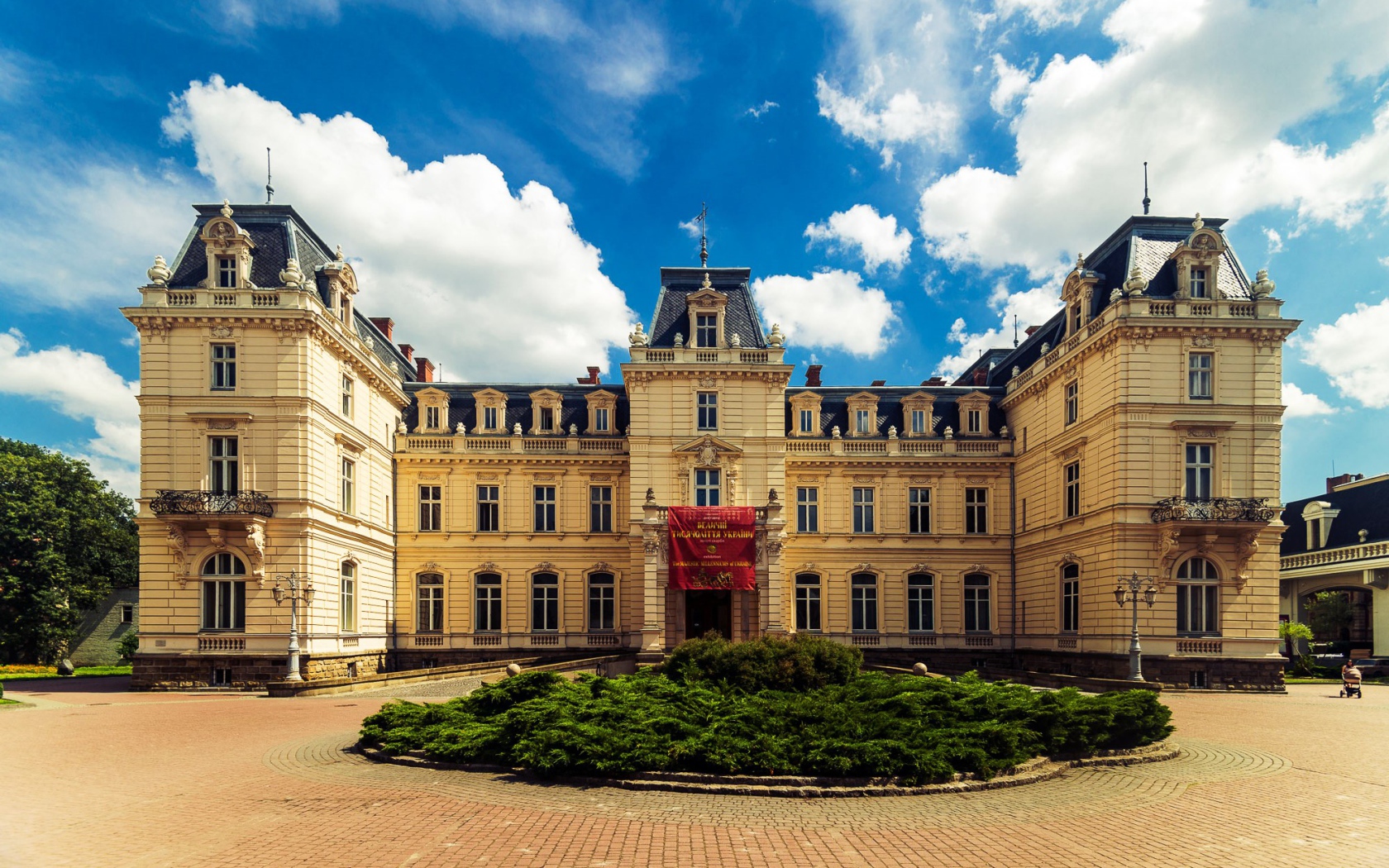 Дворец Потоцких город Львов 