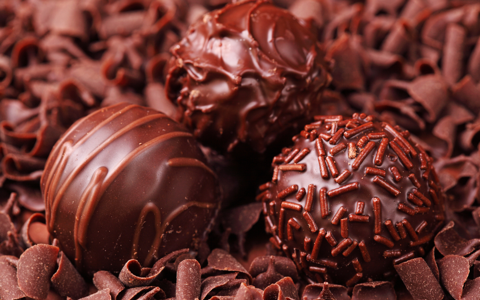 Аппетитные шоколадные конфеты шарики 