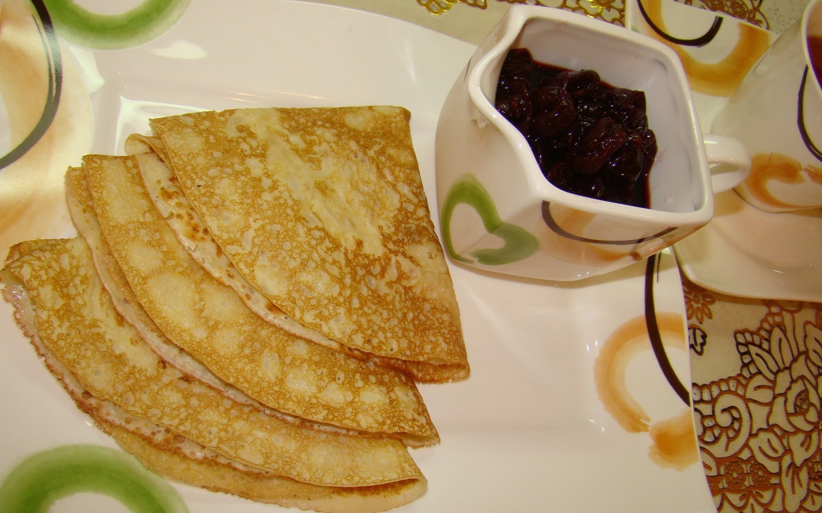 Пустые блинчики с вареньем на Масленицу 2017 