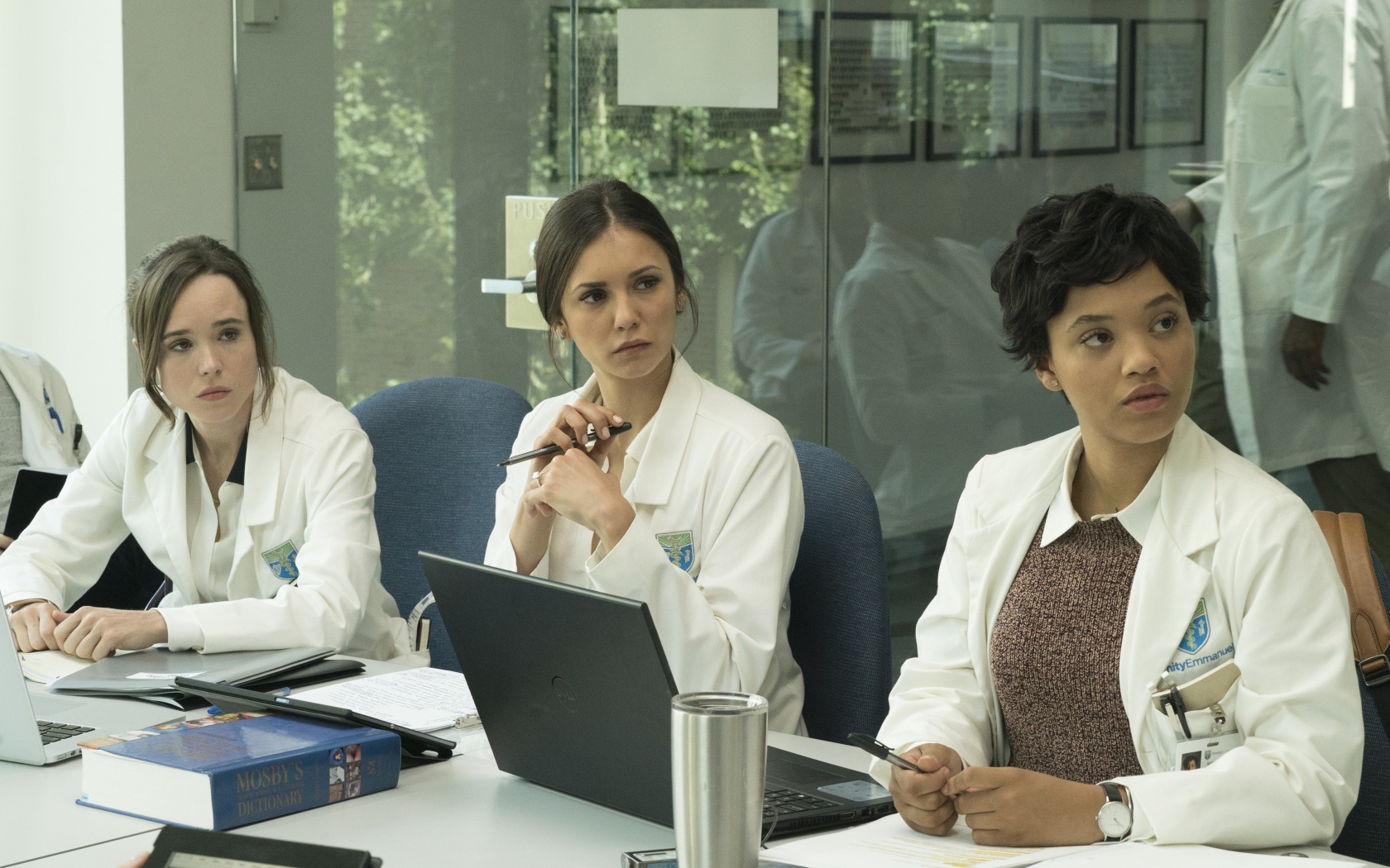 Персонажи фильма Коматозники, 2017