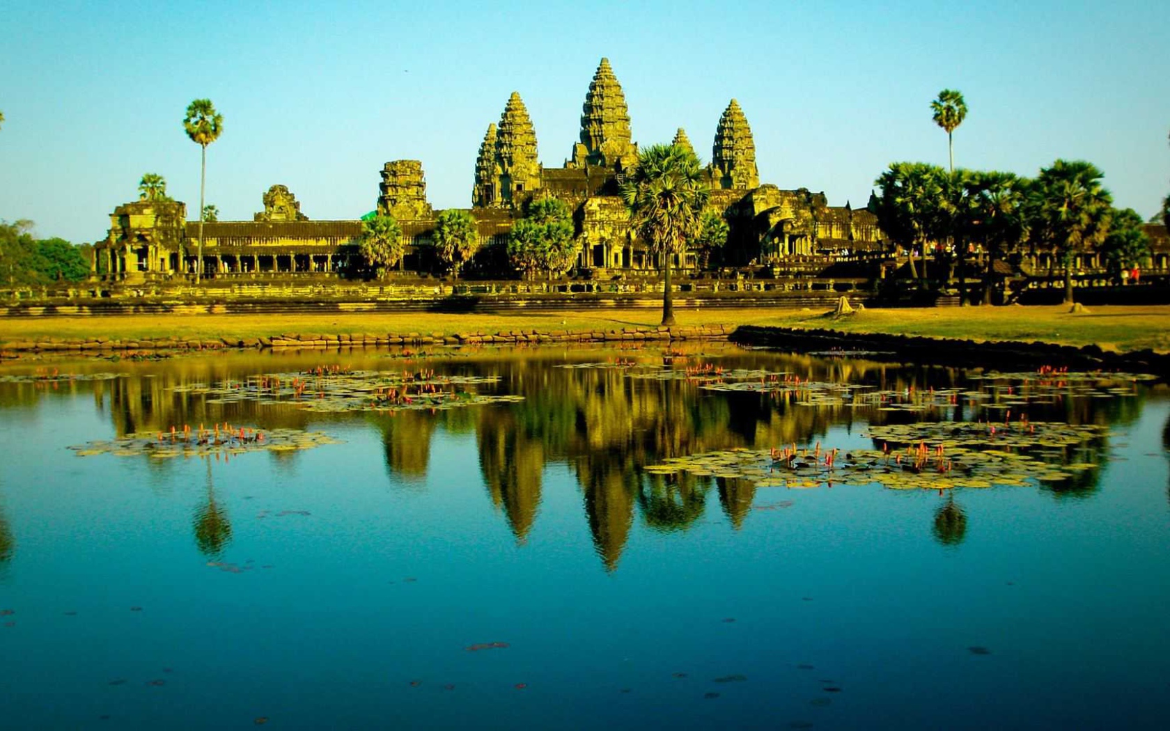 Легендарный индуистский храмовый комплекс Ангкор-Ват 