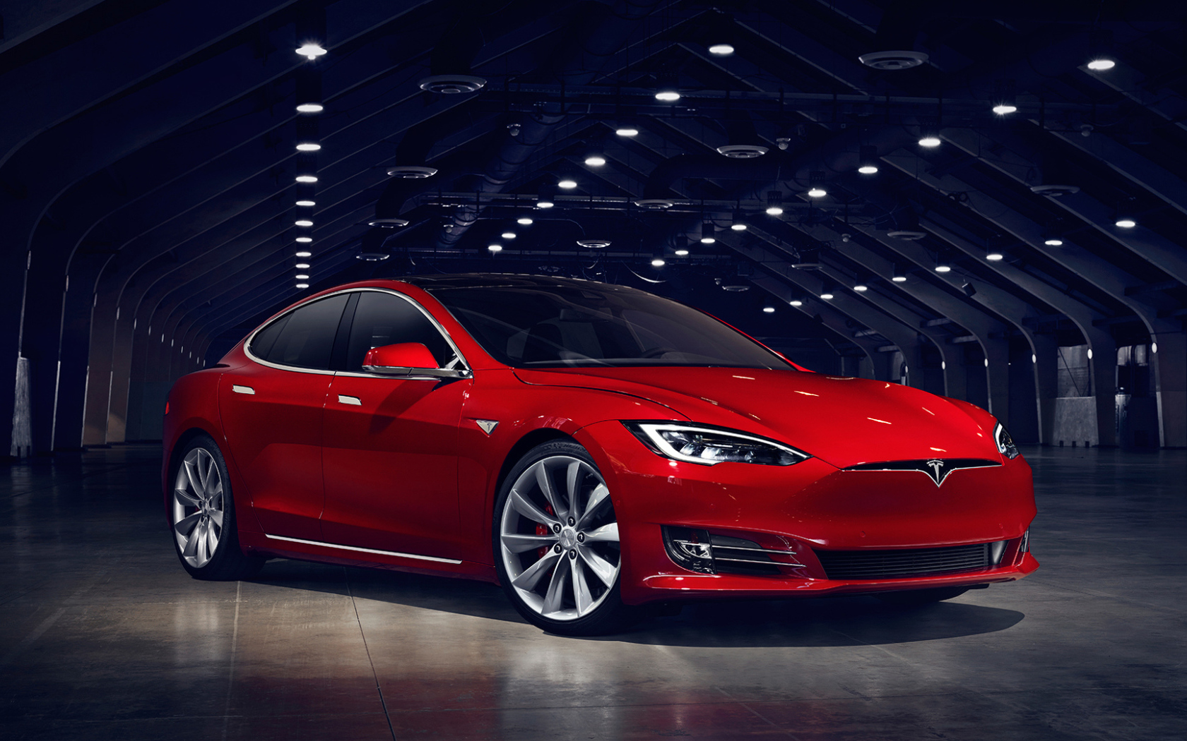 Инновационный электромобиль Tesla  Model S 