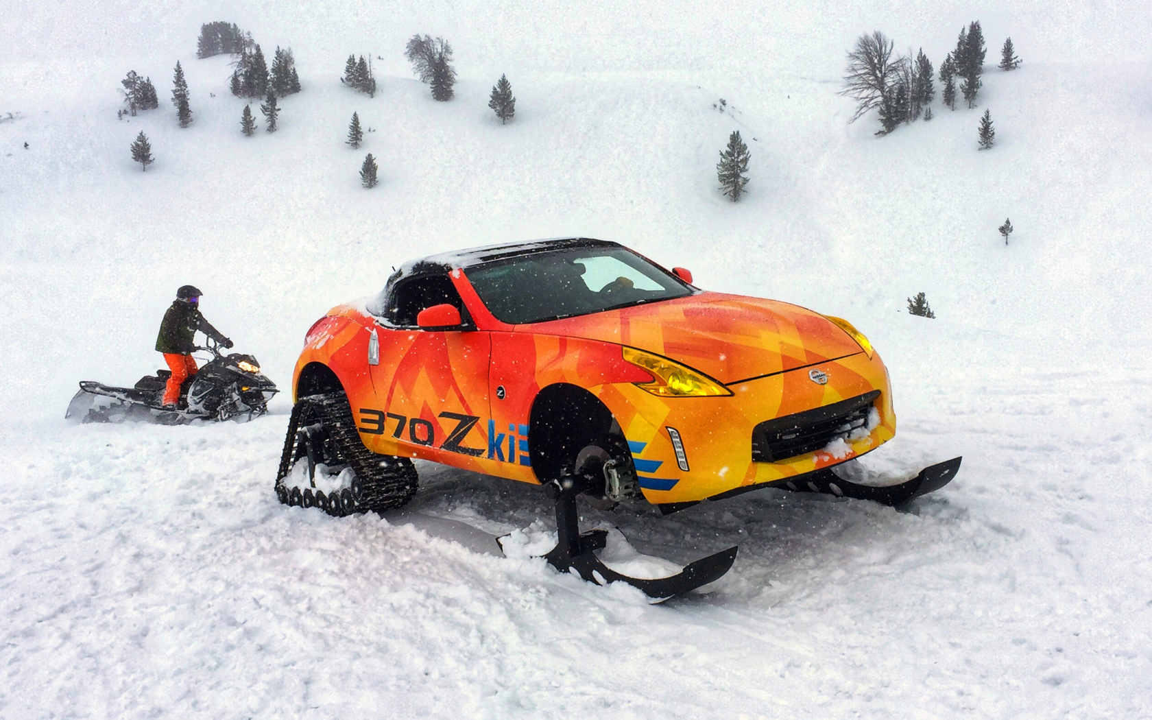 Автомобиль снегоход Nissan 370Zki, 2018