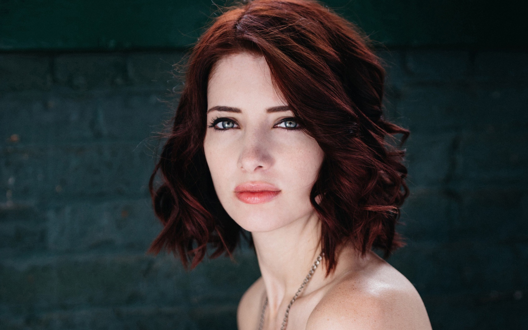 Молодая девушка, модель Сьюзан Коффи