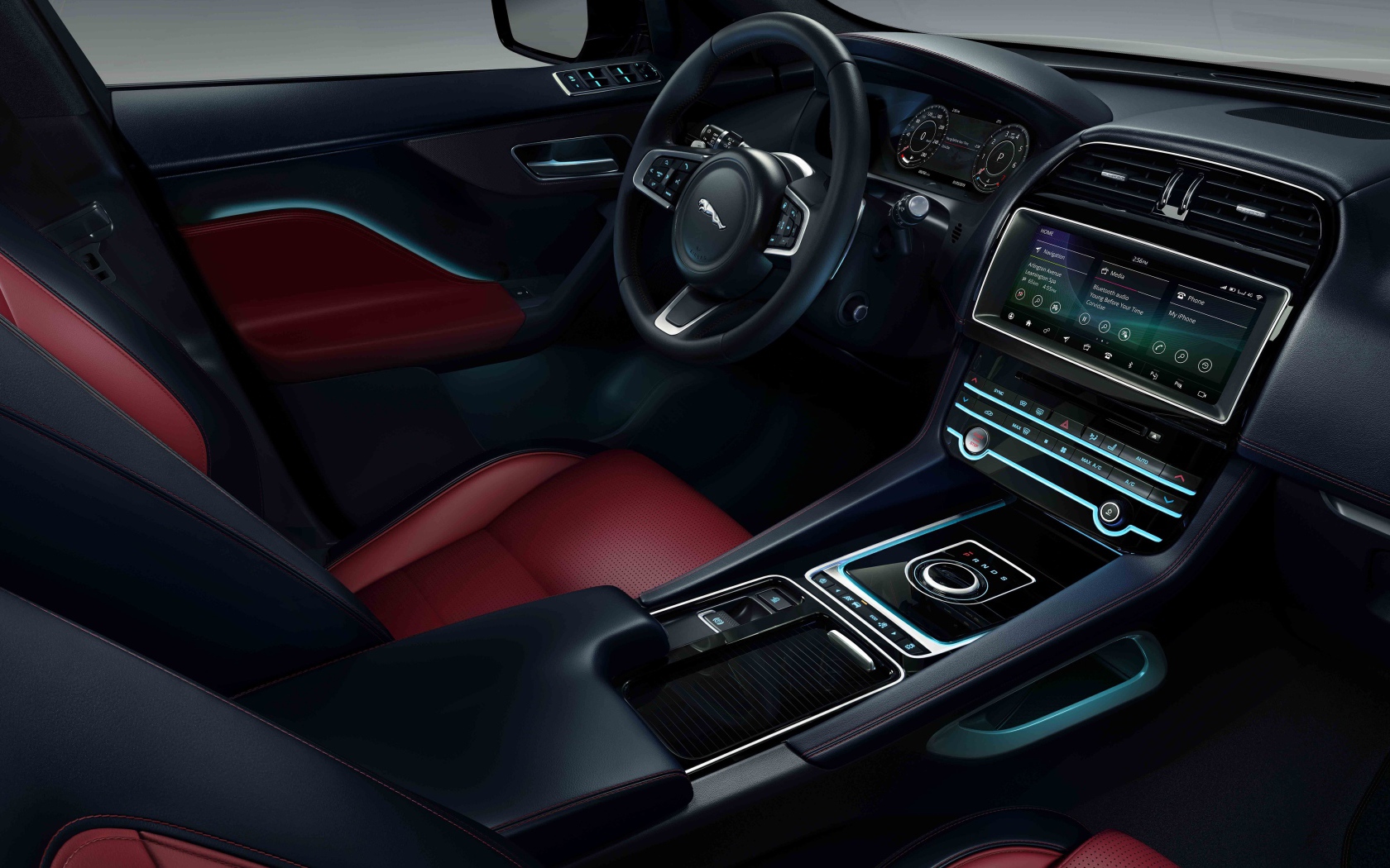 Салон автомобиля Jaguar F-Pace Chequered Flag 2019 года