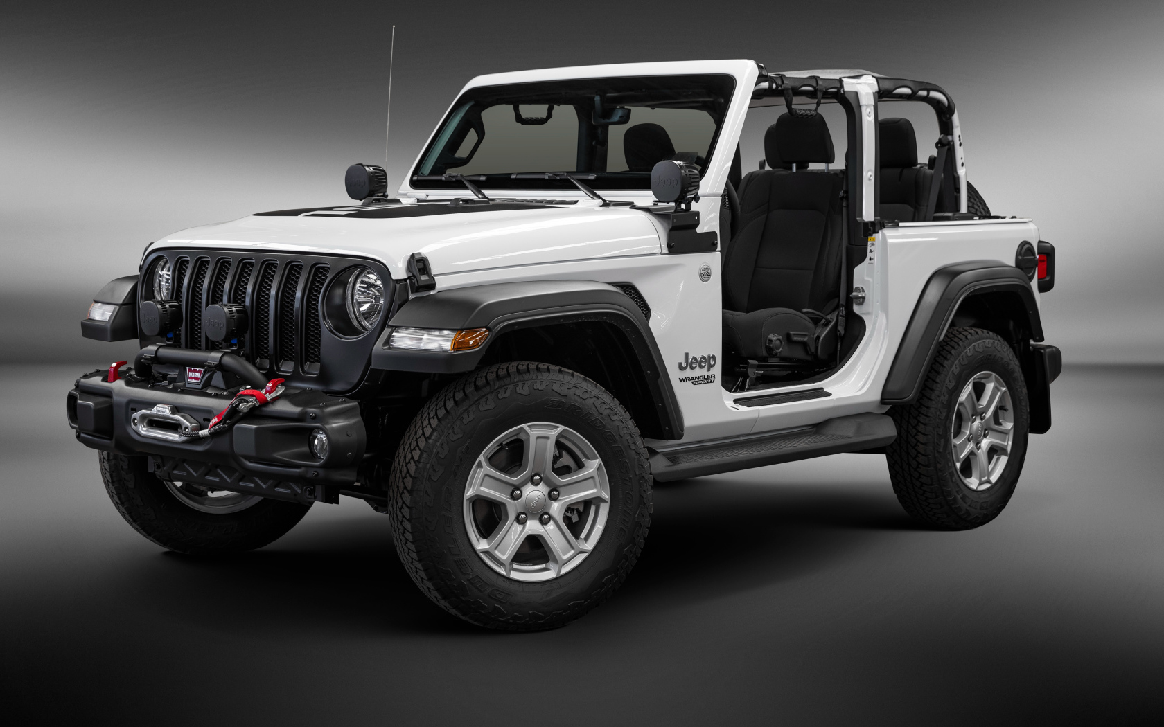 Автомобиль Jeep Wrangler Sport 2019 года