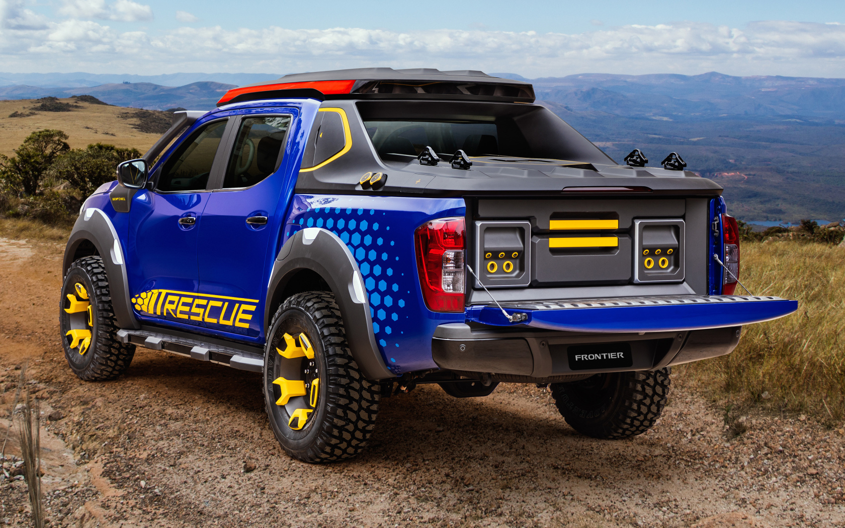 Автомобиль внедорожник Nissan Frontier Sentinel 2018 года