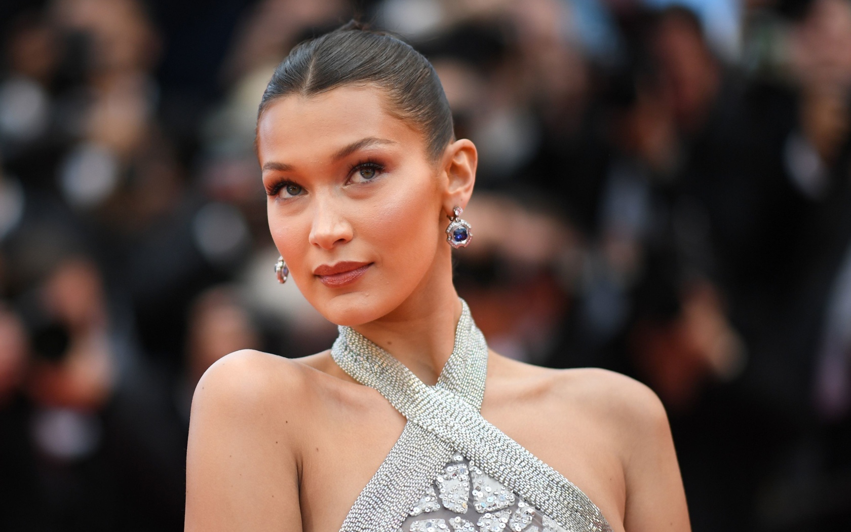 Красивая молодая девушка модель Белла Хадид