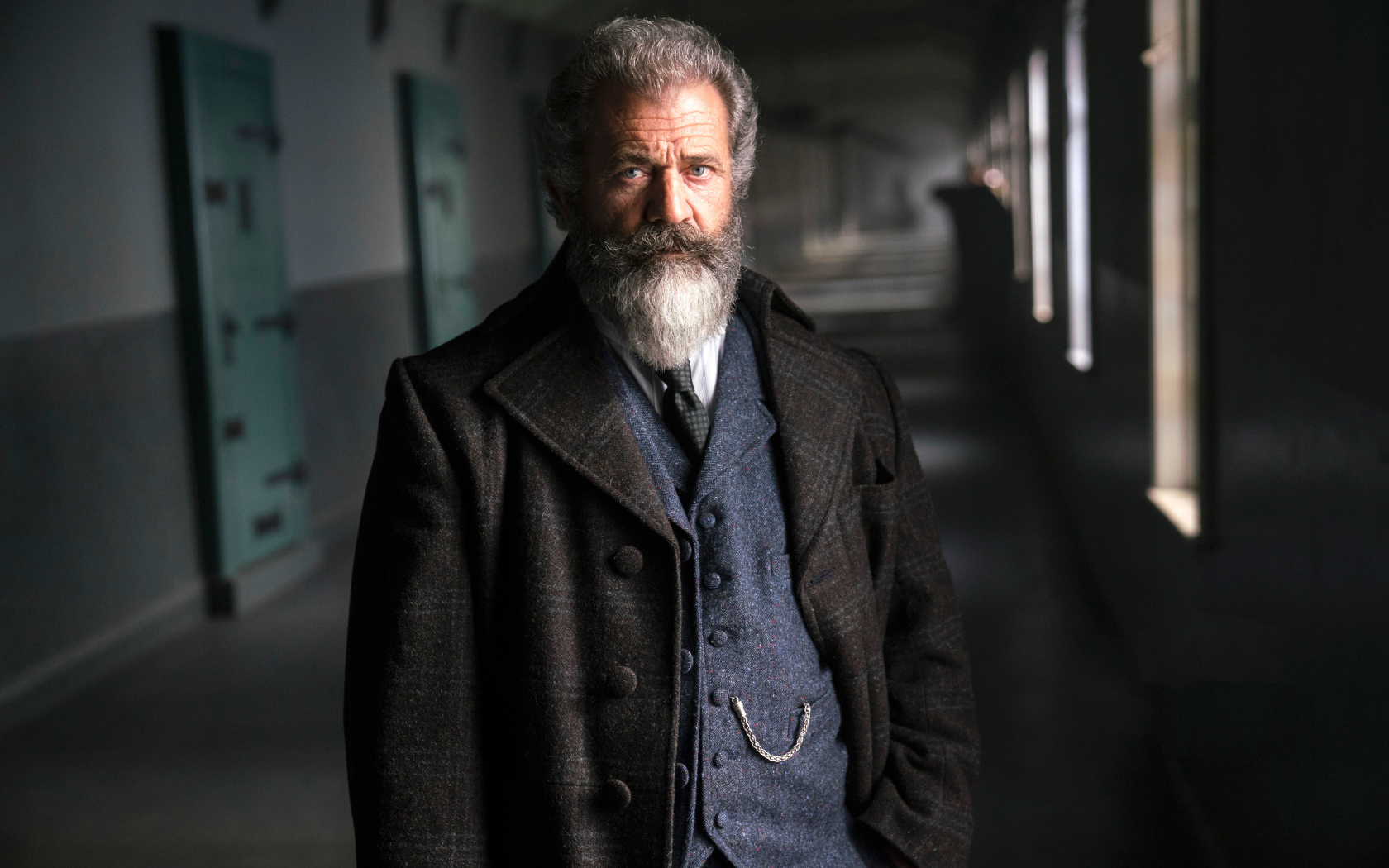 Популярный актер Мел Гибсон с бородой