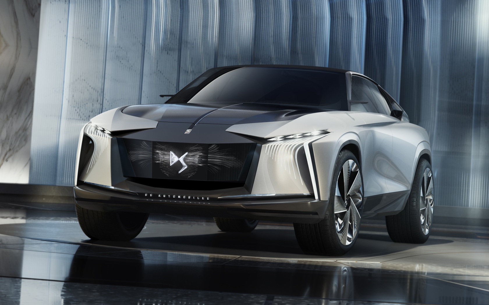 Автомобиль DS Aero Sport Lounge 2020 года