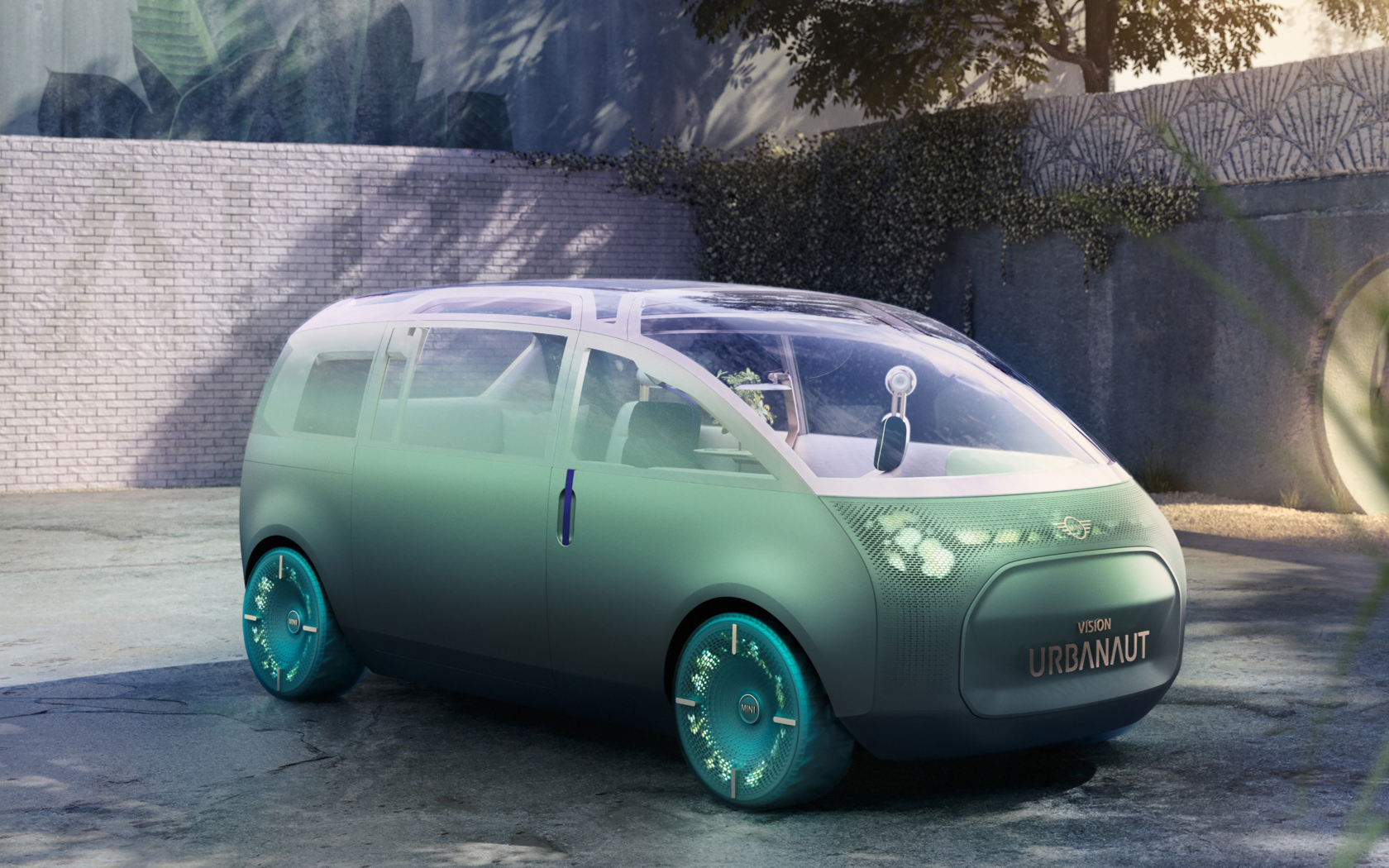 Футуристический автомобиль MINI Vision Urbanaut 2020 года