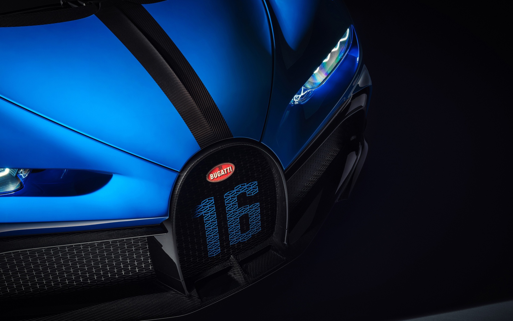 Номер 16 на автомобиле Bugatti Chiron Pur Sport 2020 года 