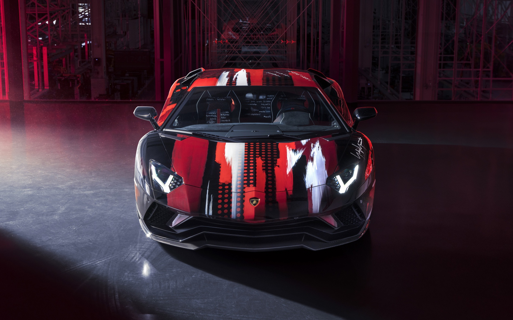 Спортивный автомобиль  Lamborghini Aventador S, 2021 года вид спереди