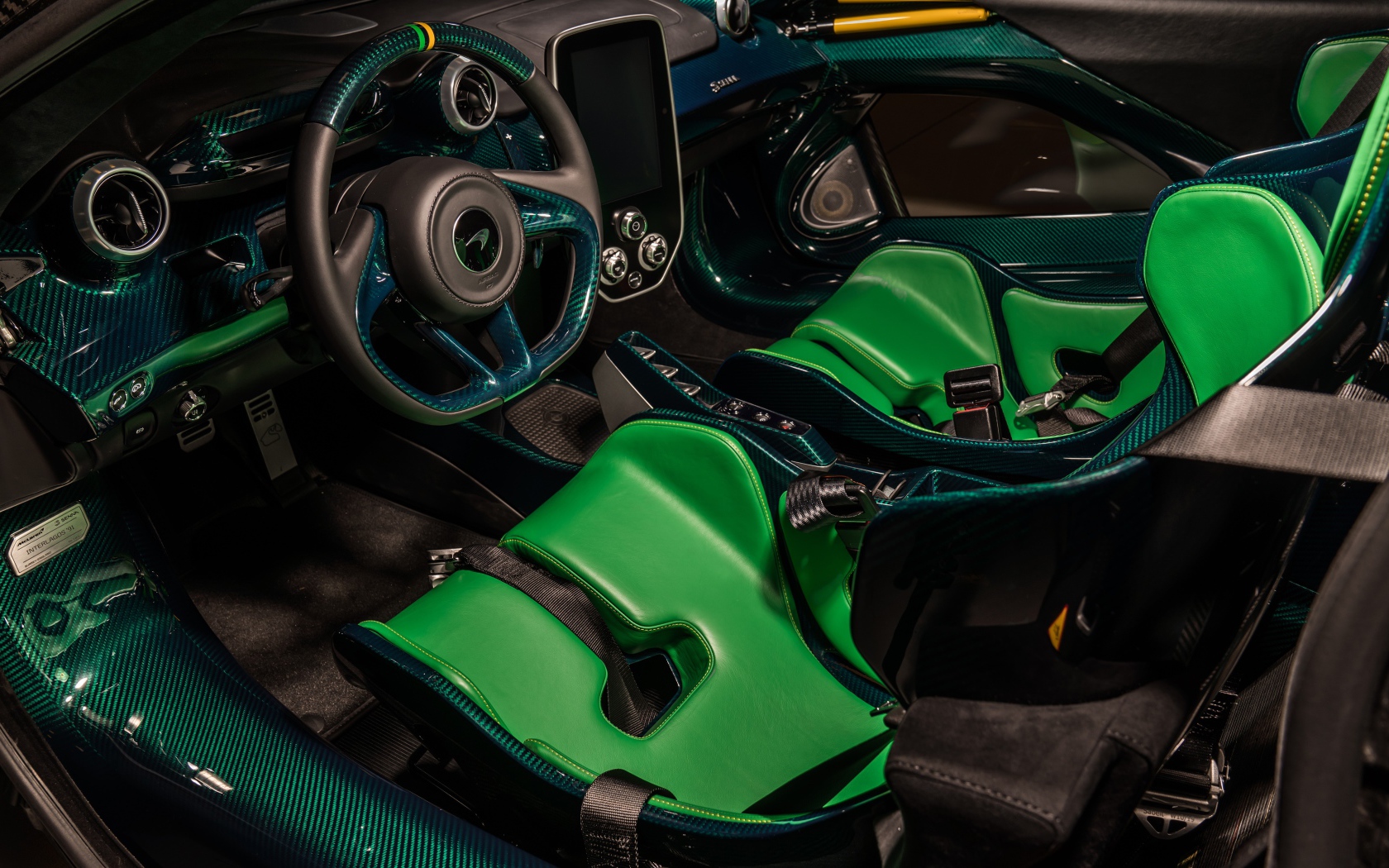 Кожаный салон автомобиля McLaren Senna XP, 2019 года