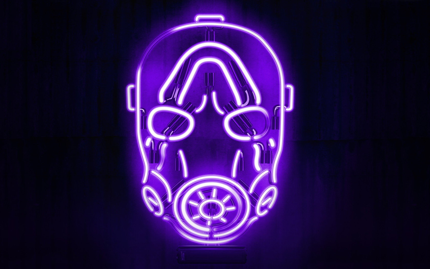 Маска из видеоигры Borderlands на сиреневом фоне